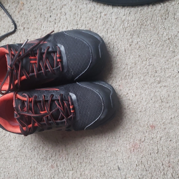 Steel Toe Shoes - Picture 2 of 3